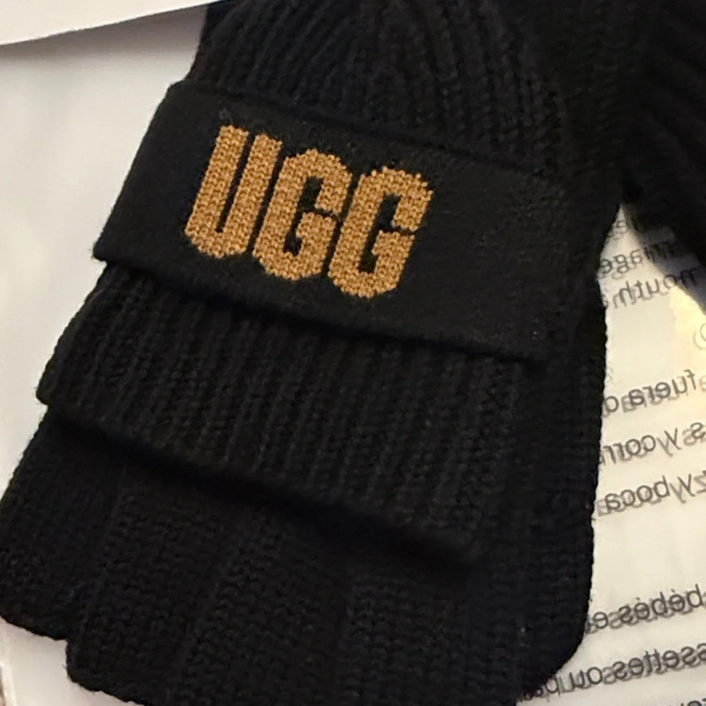 UGG Black Knit Convertible Fingerless Gloves with Tan Logo